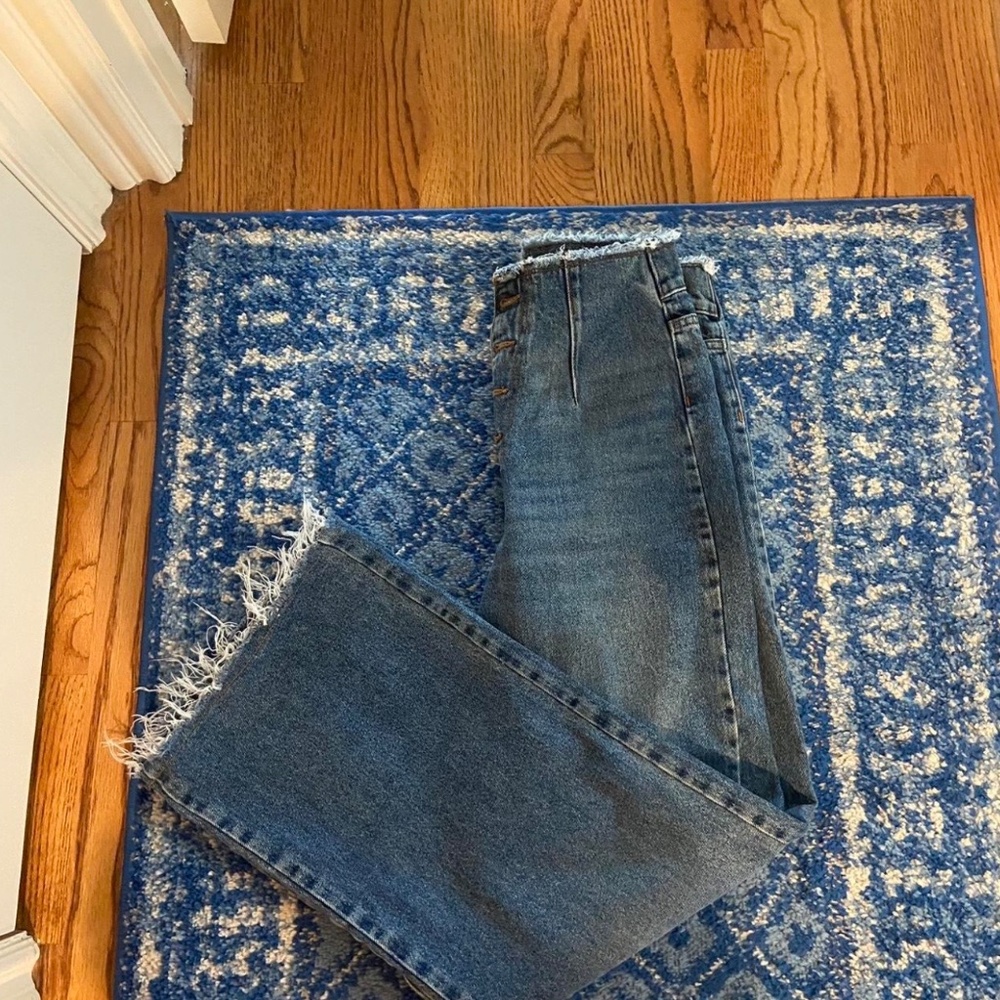 Zara High Rise Blue Denim Jeans - Picture 2 of 3